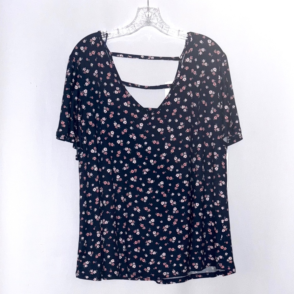 NWT Nine Britton Short Sleeve Blouse